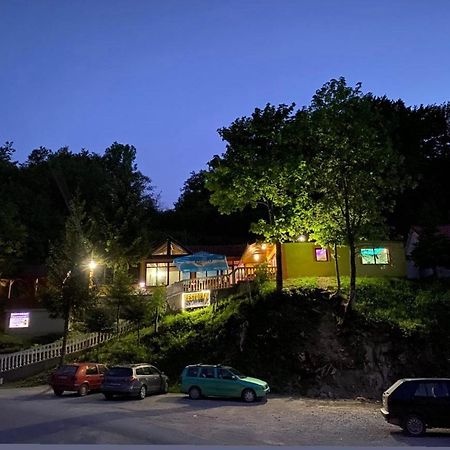 Apartmani Sastavci Tjentiste Kültér fotó