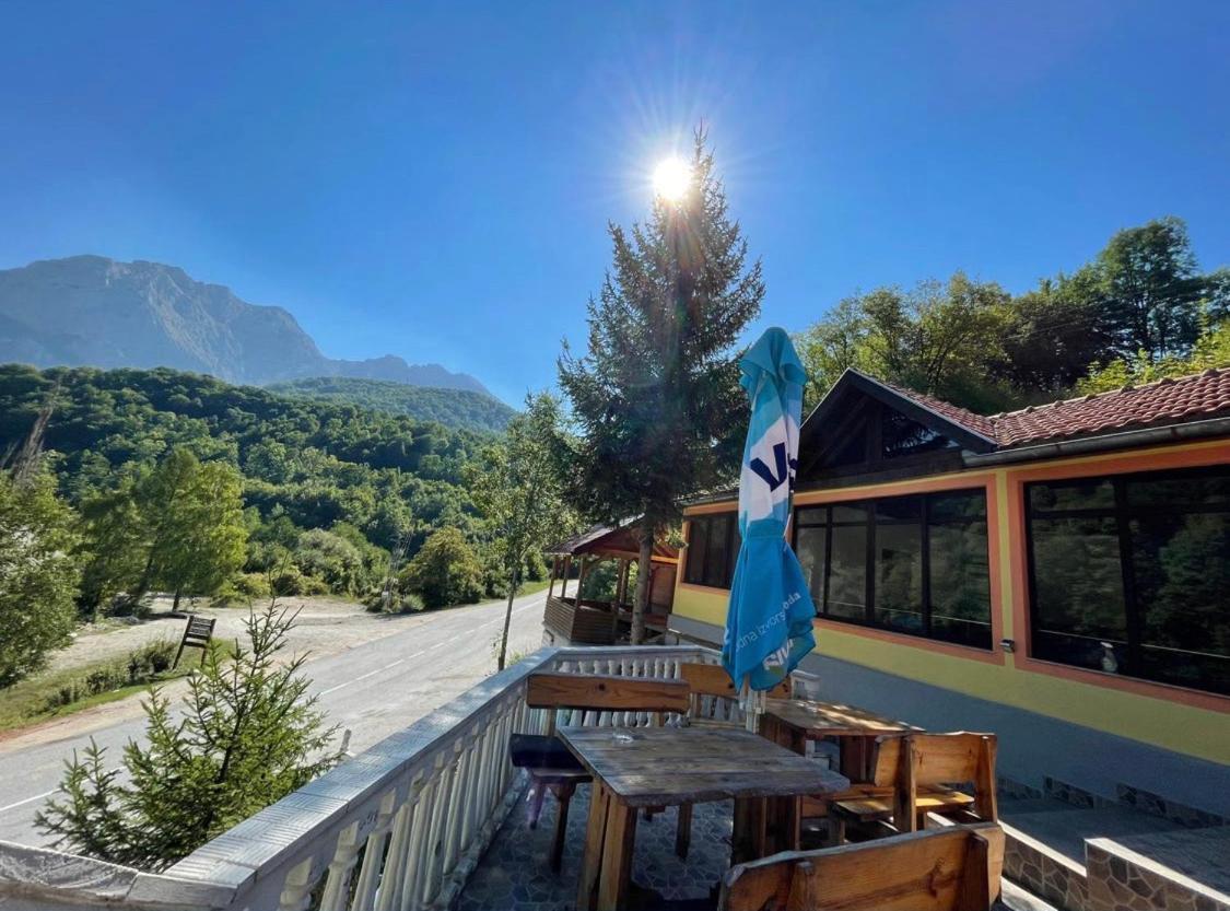 Apartmani Sastavci Tjentiste Kültér fotó